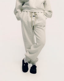 CLASSIC SWEATPANT