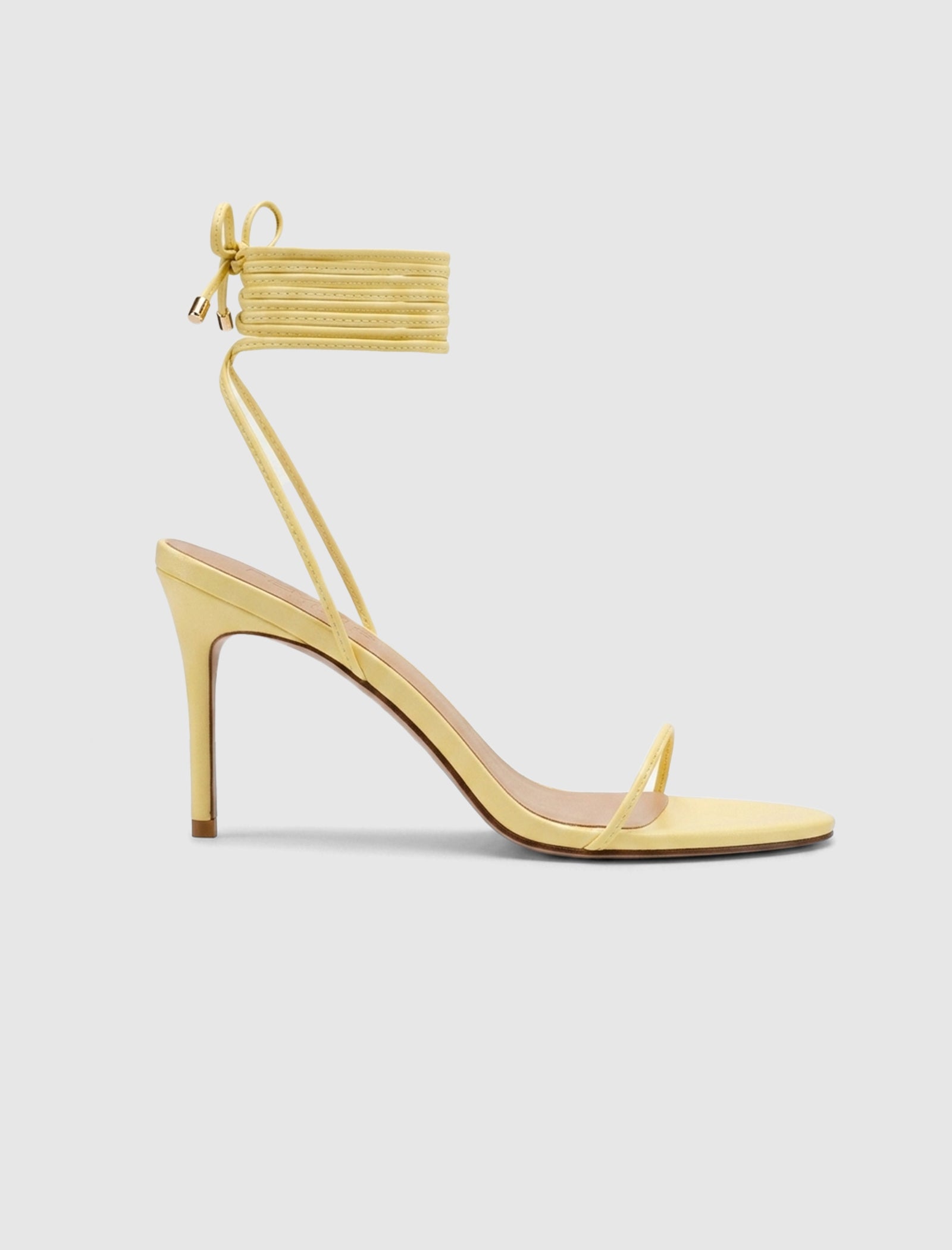 3.0 BARELY THERE LACE UP