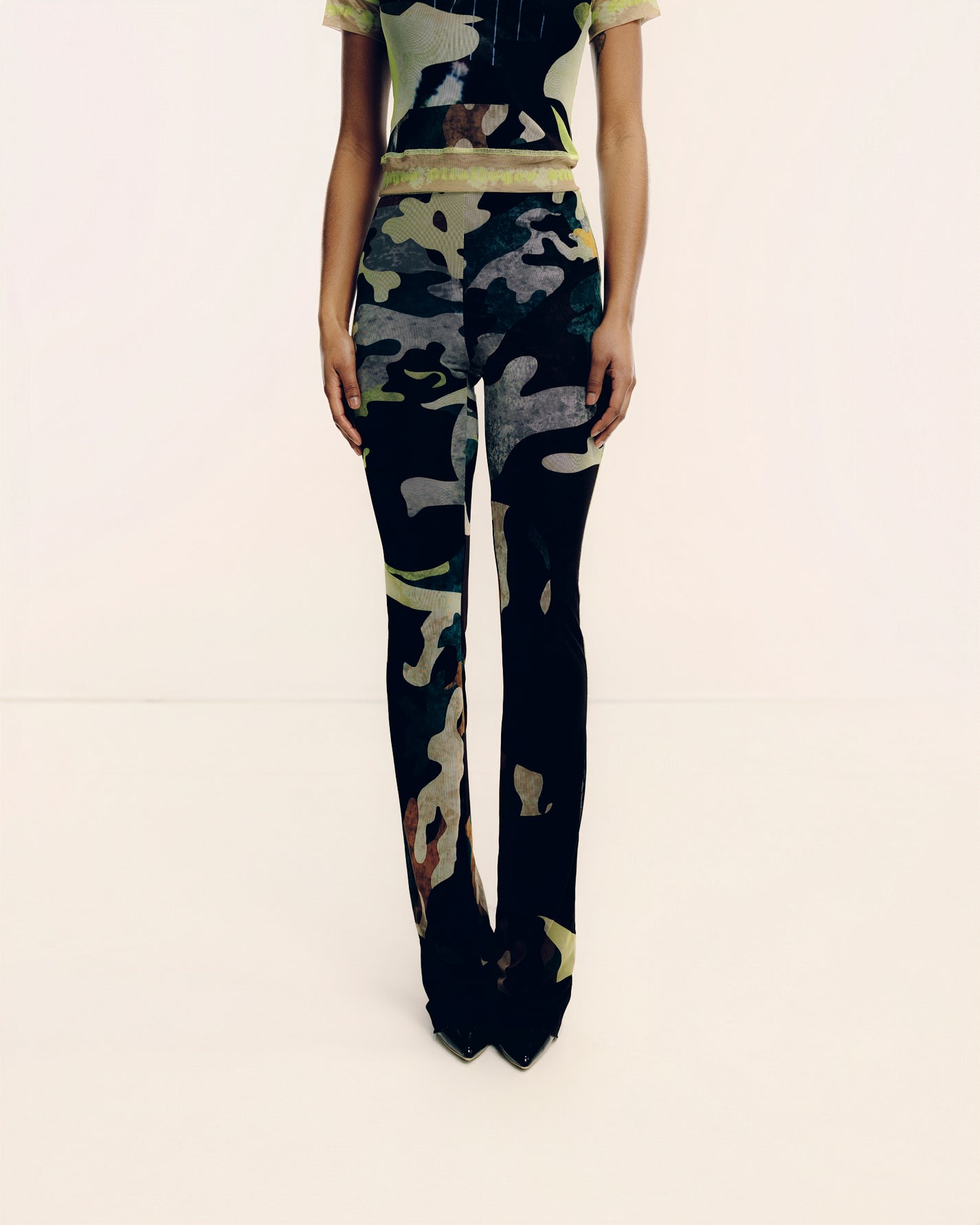 CAMO MESH PANTS