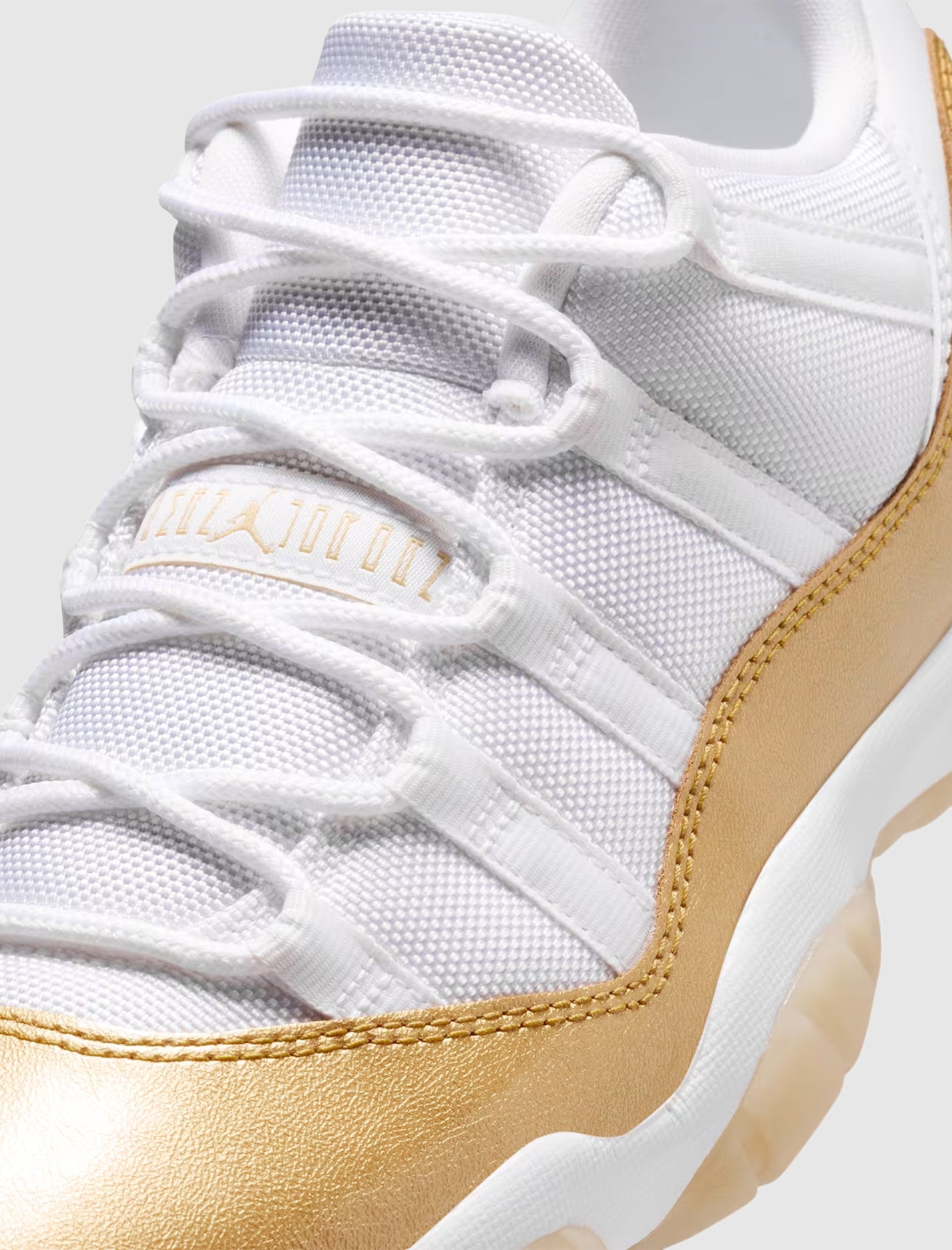 WOMEN'S AIR JORDAN 11 RETRO LOW "MOTHER'S DAY"