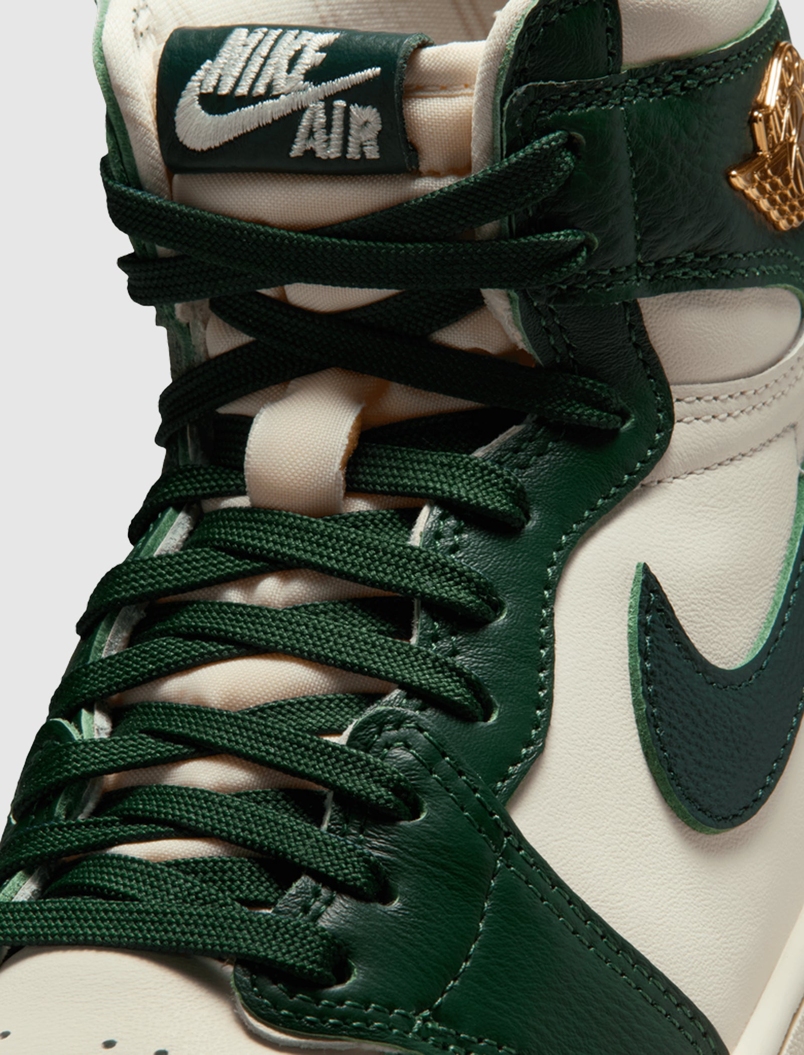 WOMEN'S AIR JORDAN 1 RETRO HIGH OG “PRO GREEN”