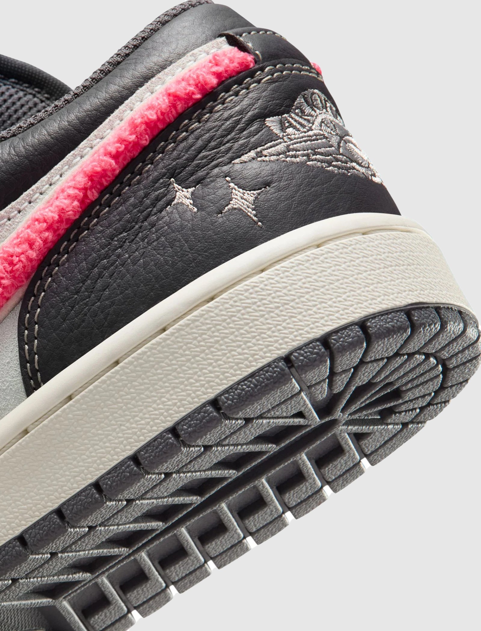 WOMEN'S AIR JORDAN 1 LOW "LIGHT GRAPHITE/HOT PUNCH"
