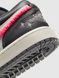 WOMEN'S AIR JORDAN 1 LOW "LIGHT GRAPHITE/HOT PUNCH"
