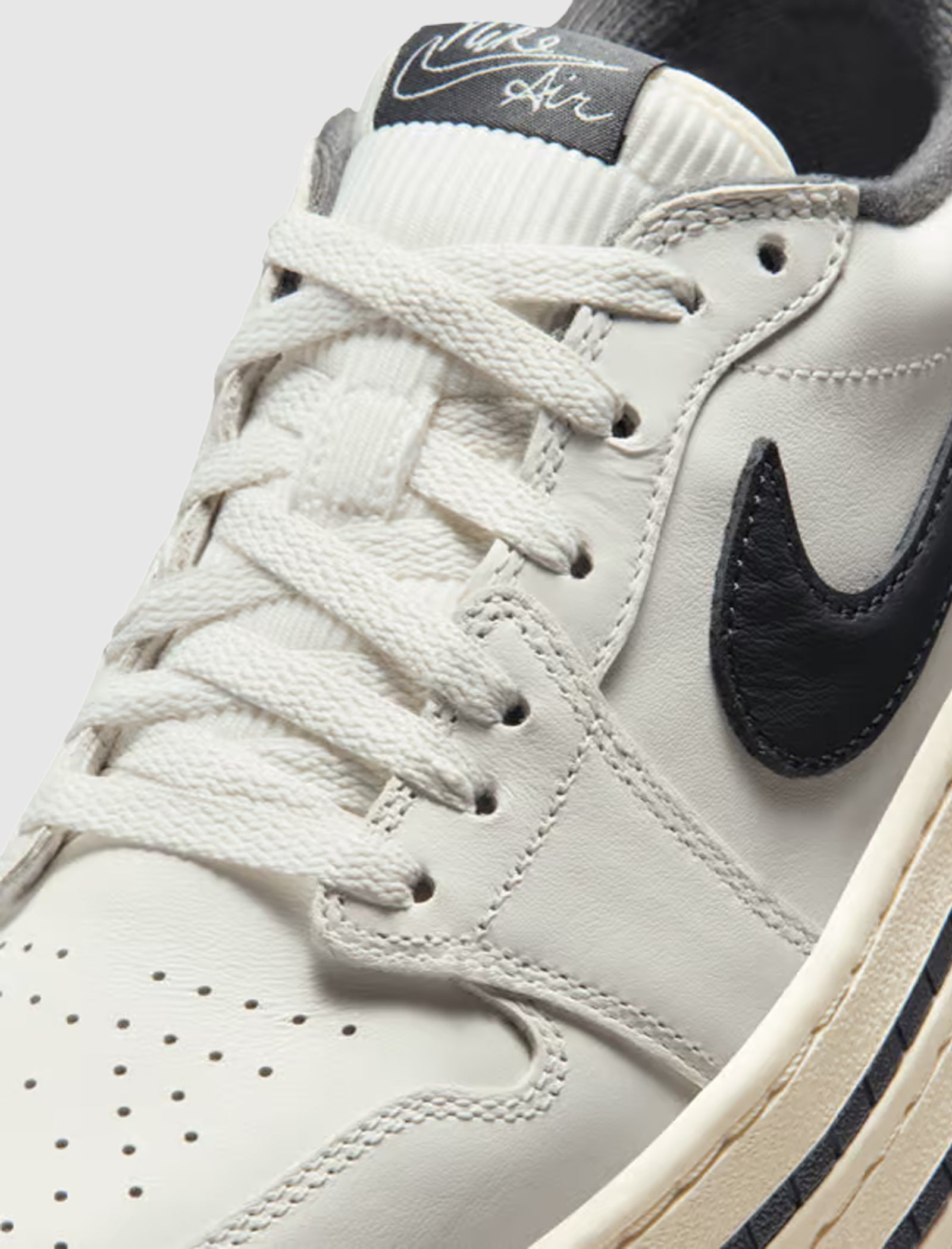 本日限定　ナイキ AIR JORDAN 1 TRIPLE STACK ジョーダン AIR JORDAN 1 TRIPLE STACK – JAIDE