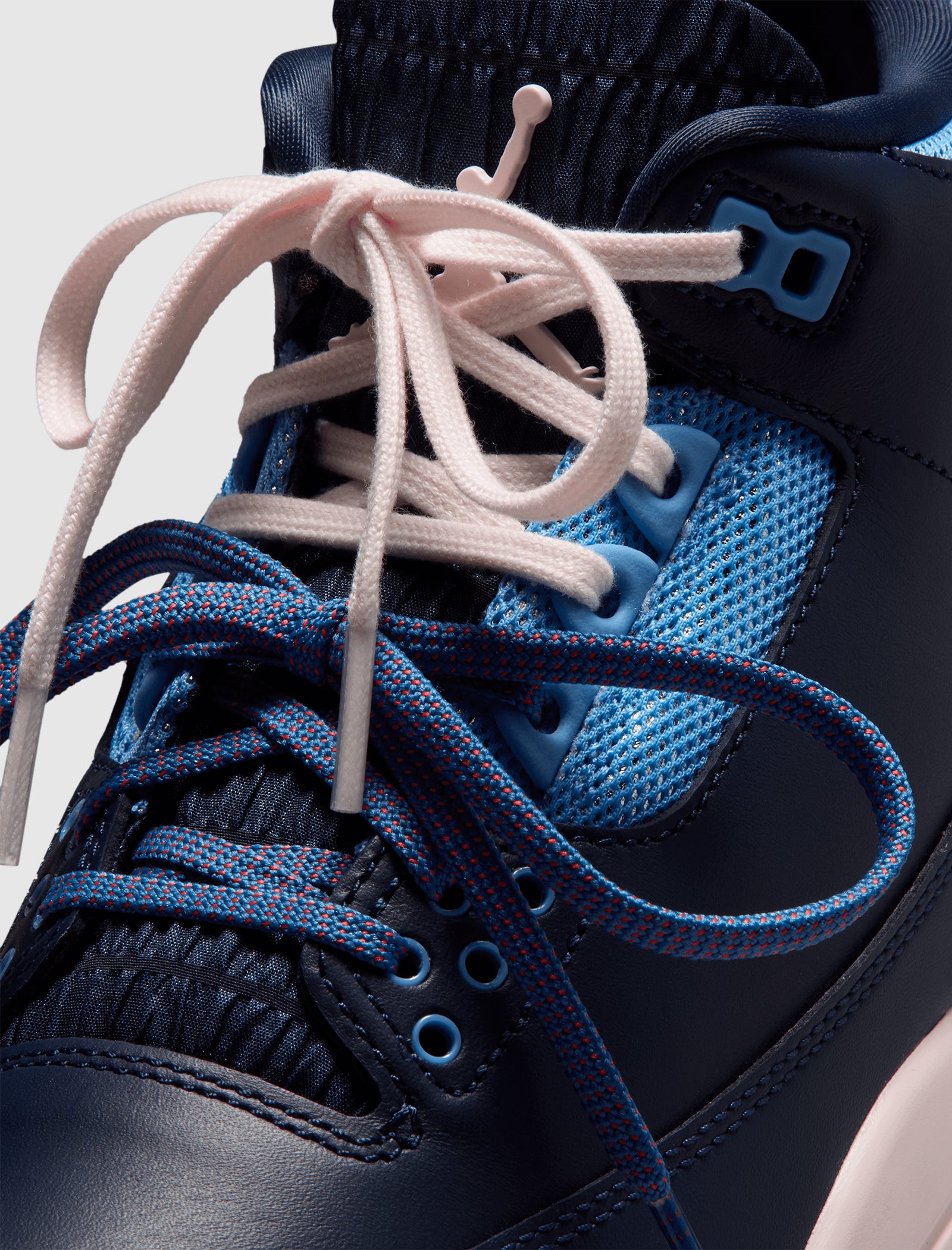 WOMEN'S AIR JORDAN 3 RETRO