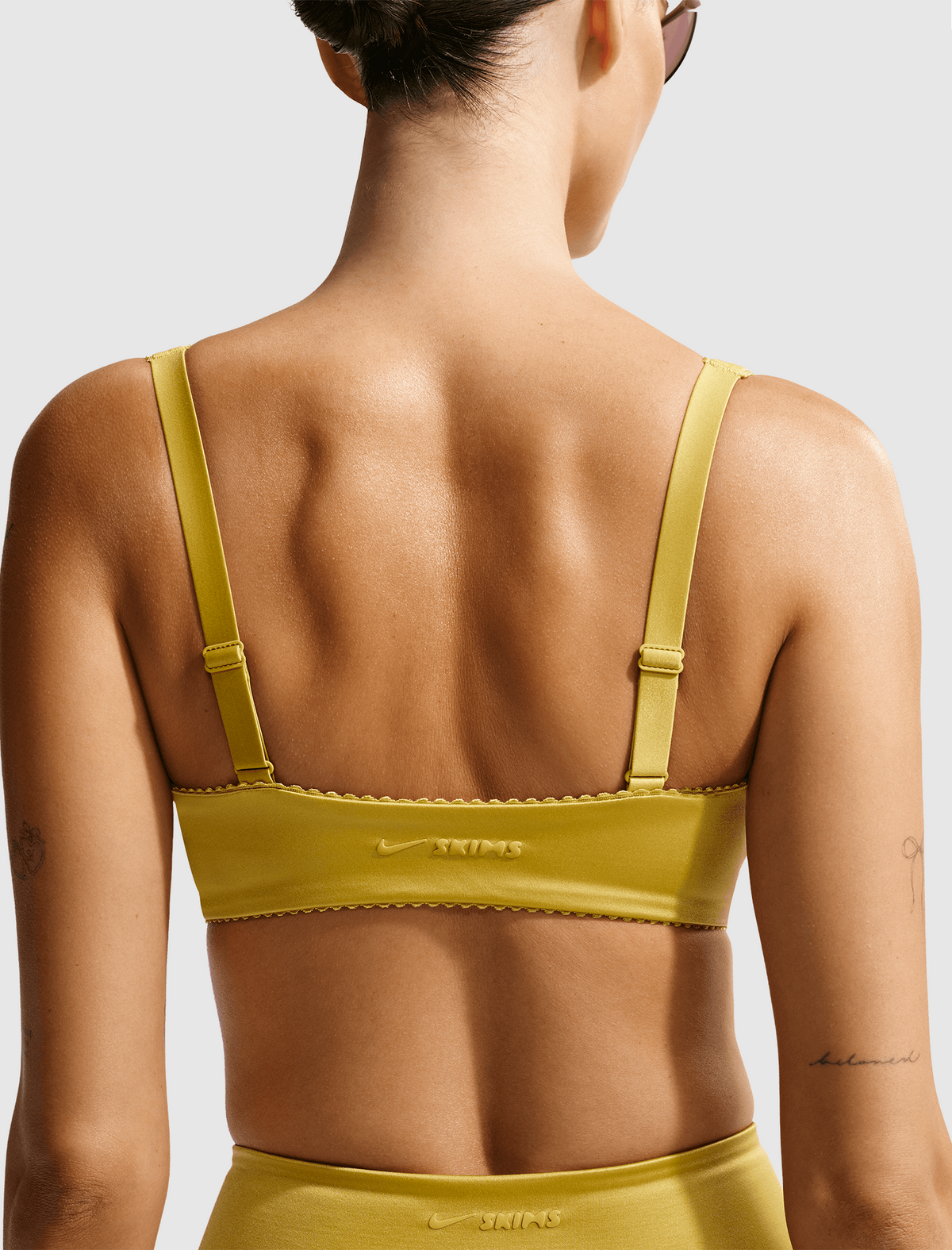 SATIN SHINE PADDED PICOT SPORTS BRA