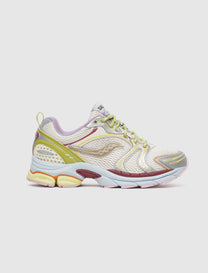 SAUCONY X EVELYNN WORLD PROGRID TRIUMPH 4