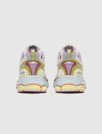 SAUCONY X EVELYNN WORLD PROGRID TRIUMPH 4
