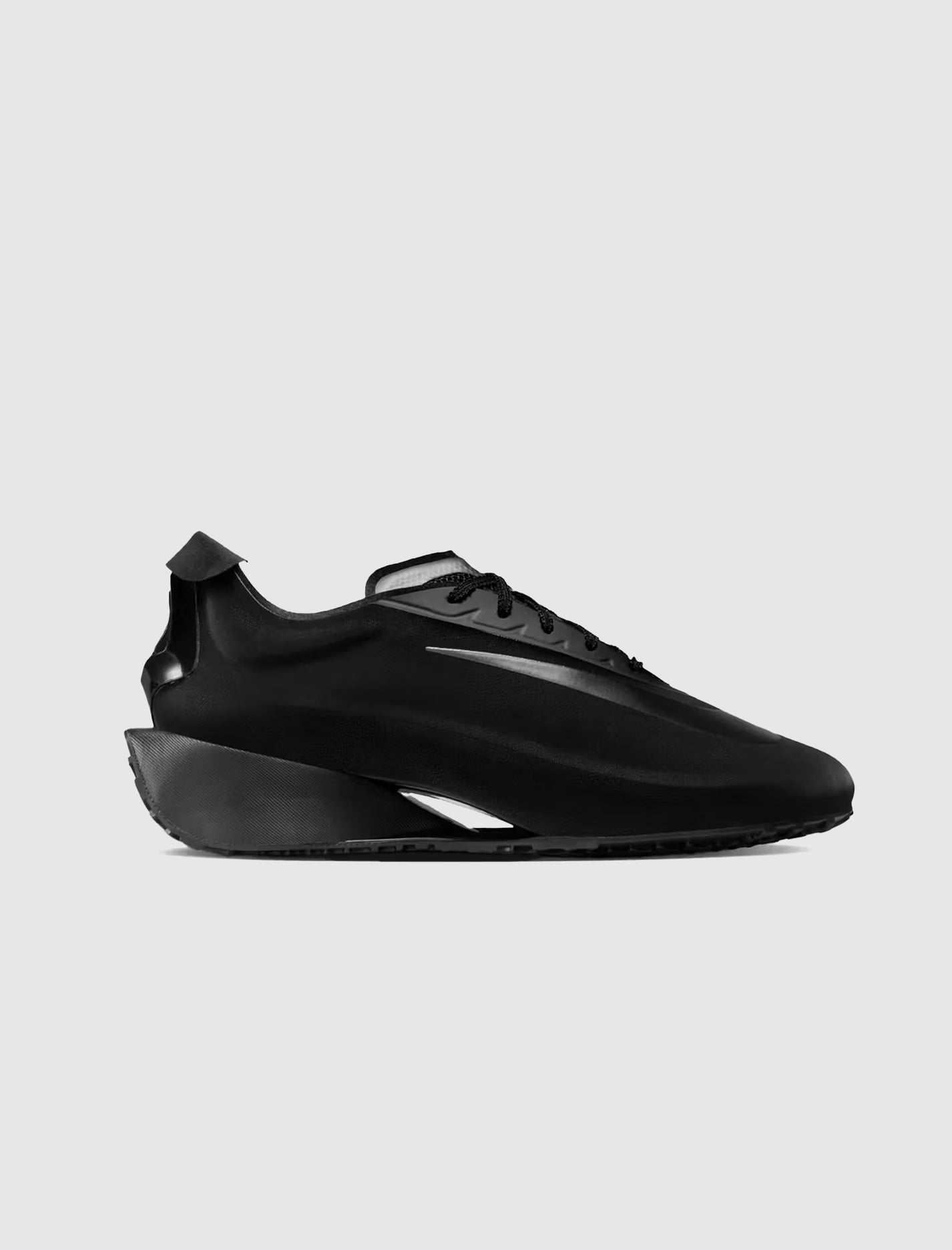 FIRST SIGHT RUN "TRIPLE BLACK"