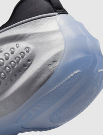 WOMEN'S FIRST SIGHT "METALLIC SILVER"