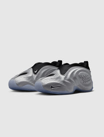 WOMEN'S FIRST SIGHT "METALLIC SILVER"
