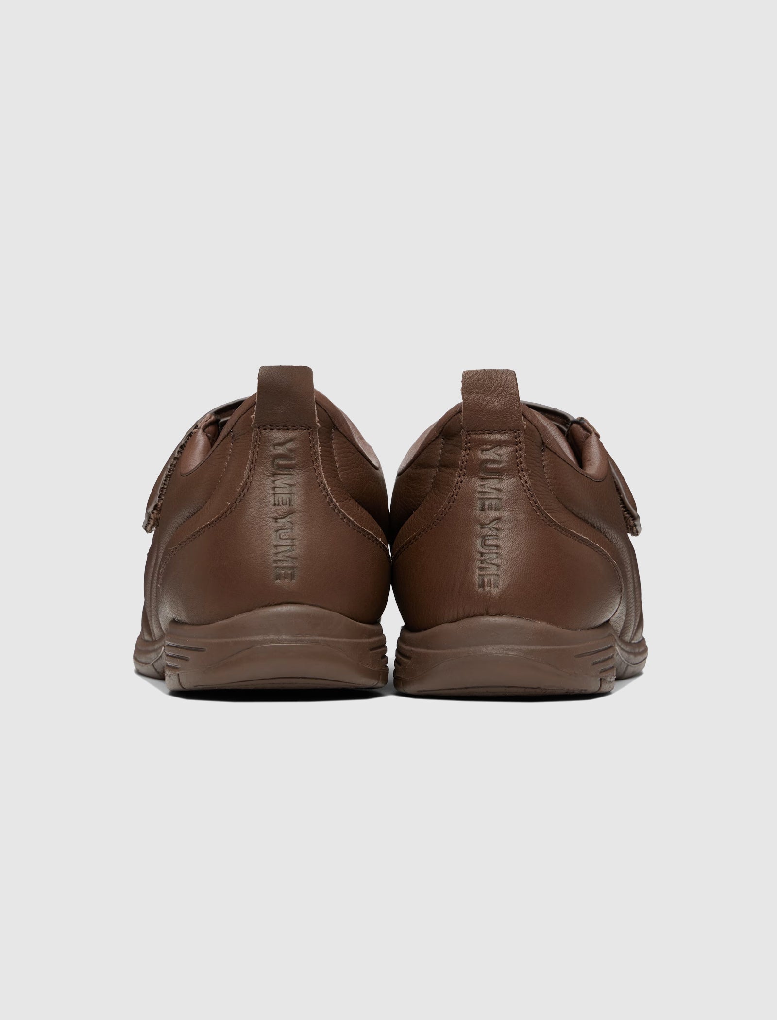 FOOTBALL SNEAKER