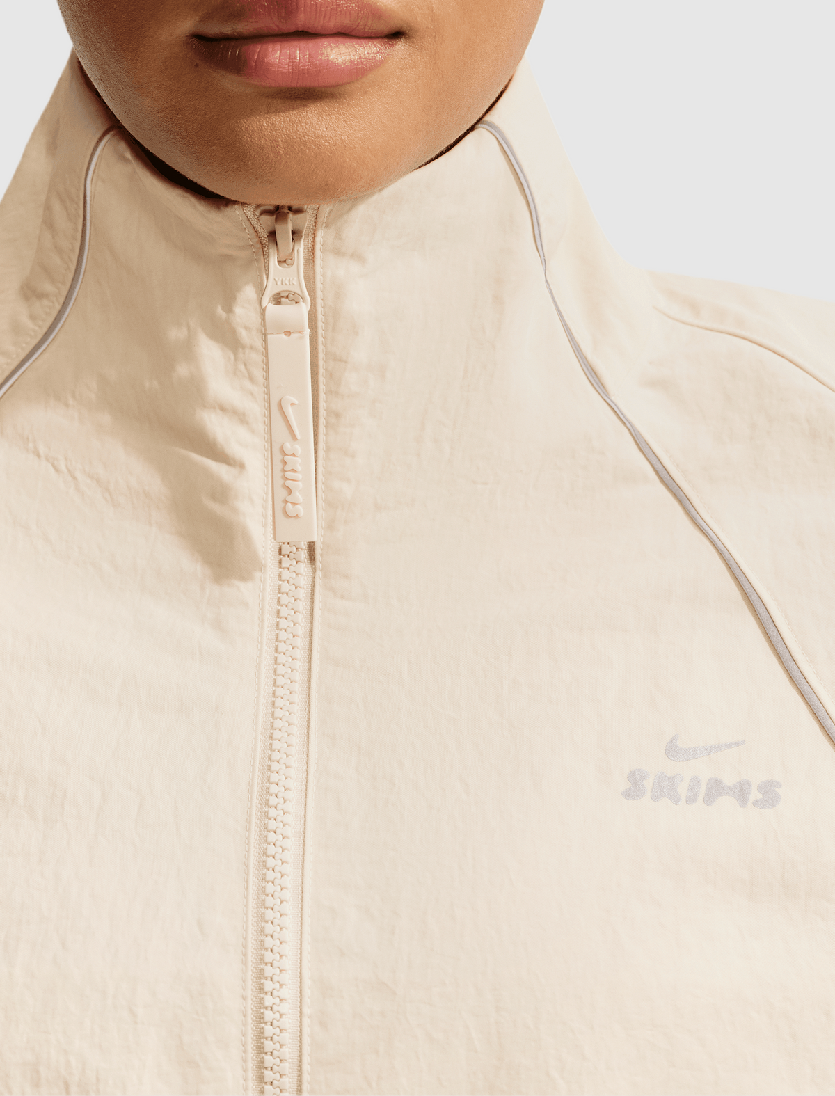 CRUNCHY NYLON CROPPED JACKET