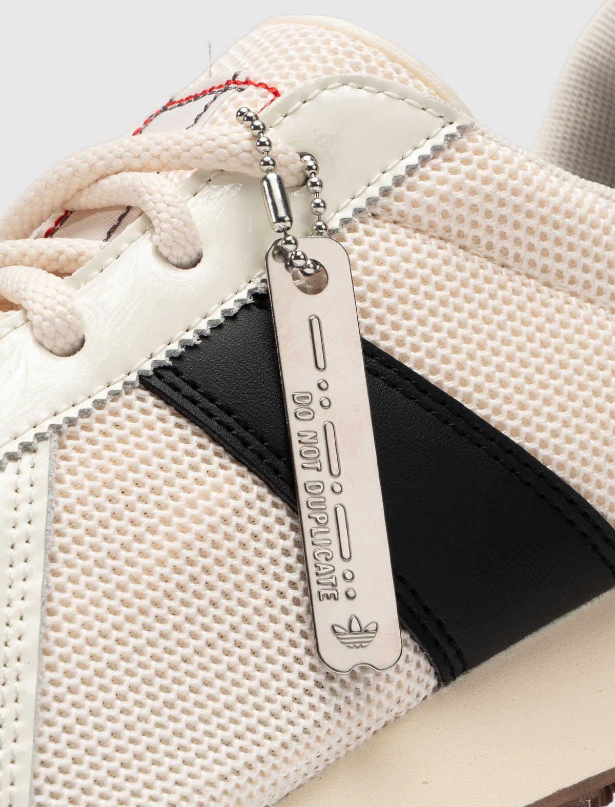 ADIDAS DO NOT DUPLICATE BW RUN