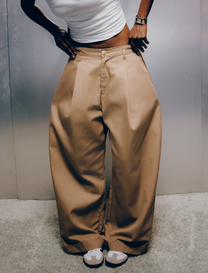 SINGLE PLEAT TROUSER