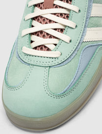 GAZELLE INDOOR