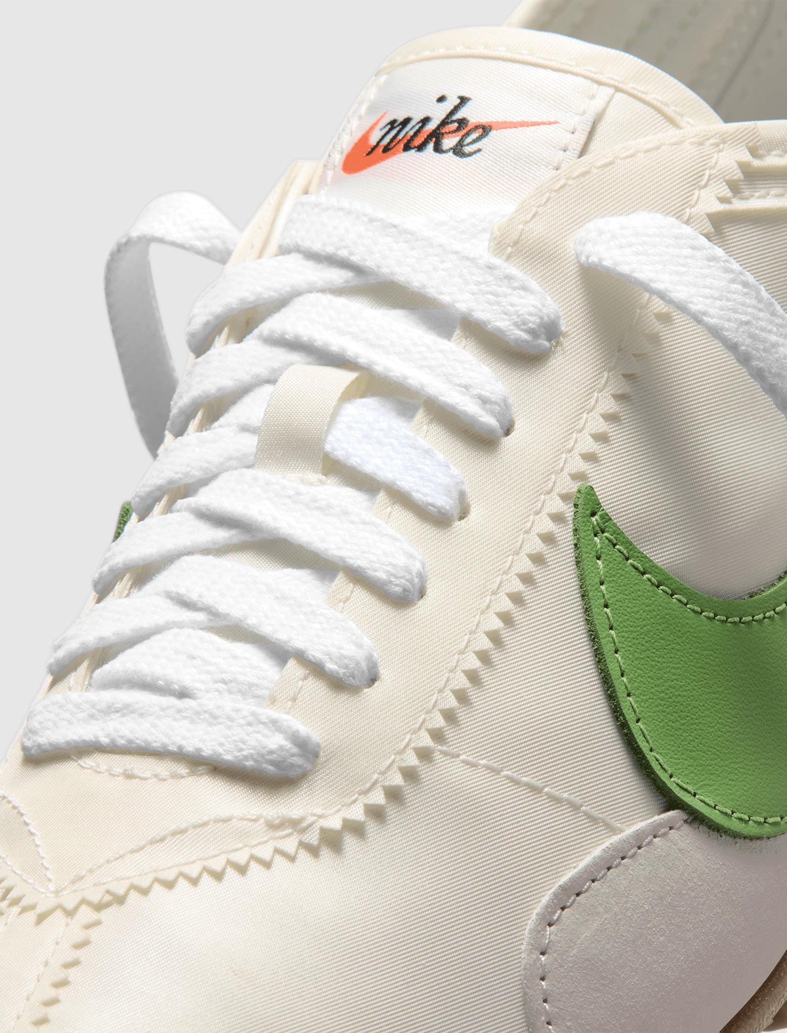 WOMEN'S MOON SHOE OG