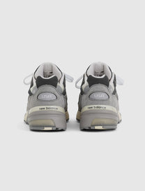 MADE IN USA 992 "GREY"