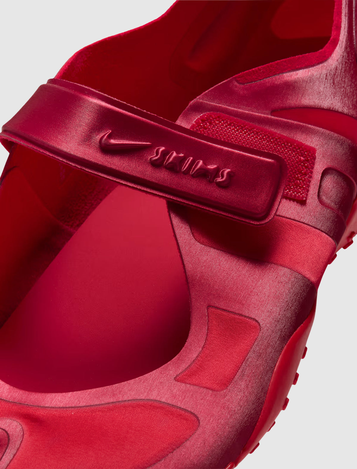 NIKESKIMS RIFT SATIN WOMEN'S SHOES