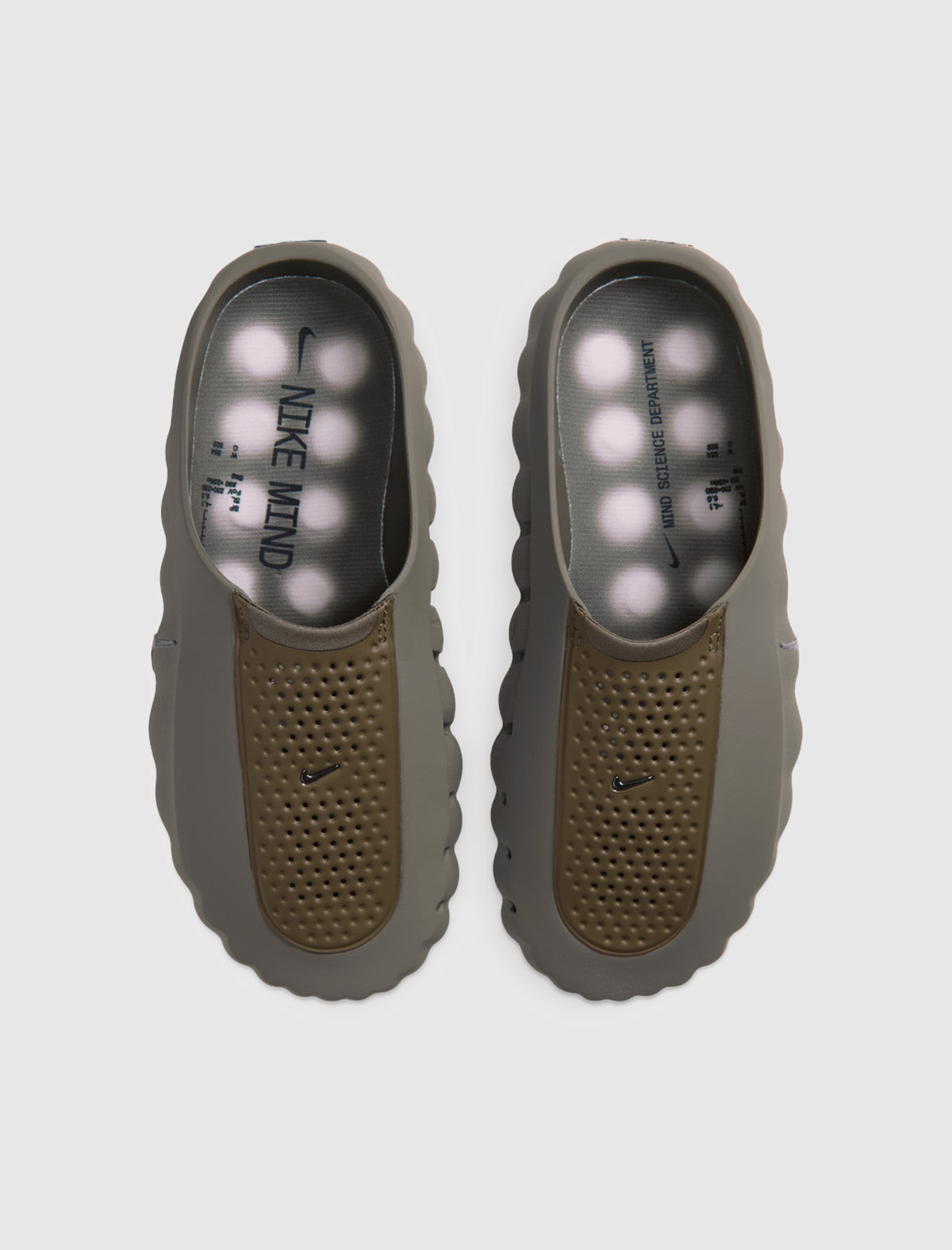 NIKE MIND 001 WOMEN'S PREGAME MULES