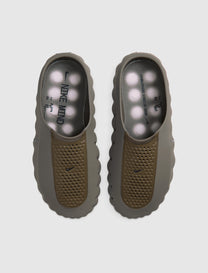 NIKE MIND 001 WOMEN'S PREGAME MULES