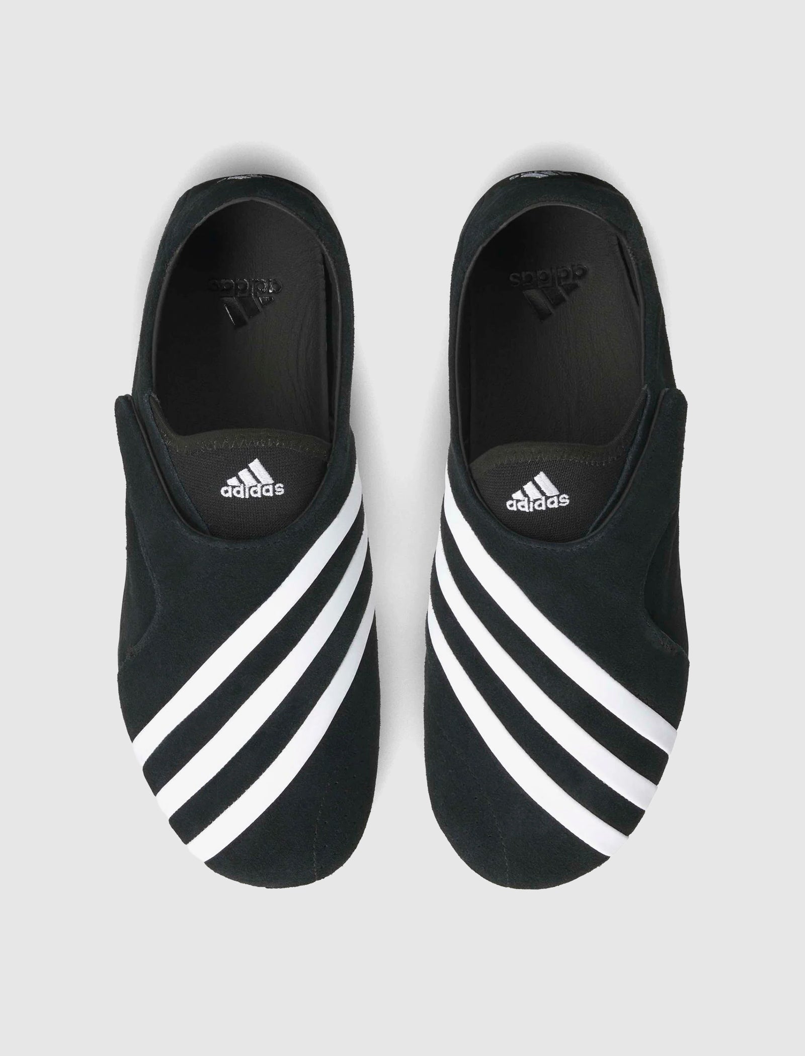 PHARRELL WILLIAMS YOGA VARIO "BLACK/WHITE"