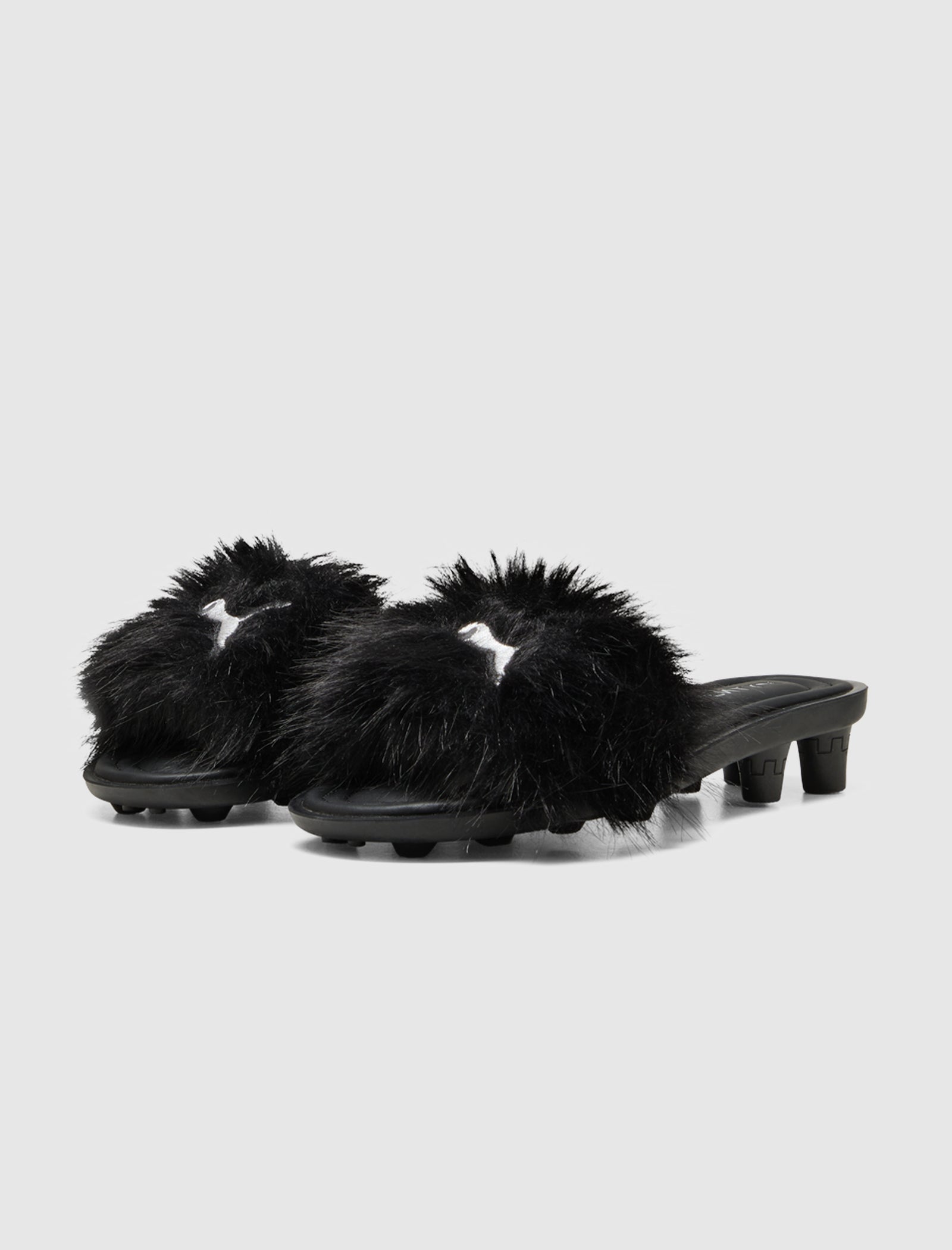 SLIDE CHIC FUR