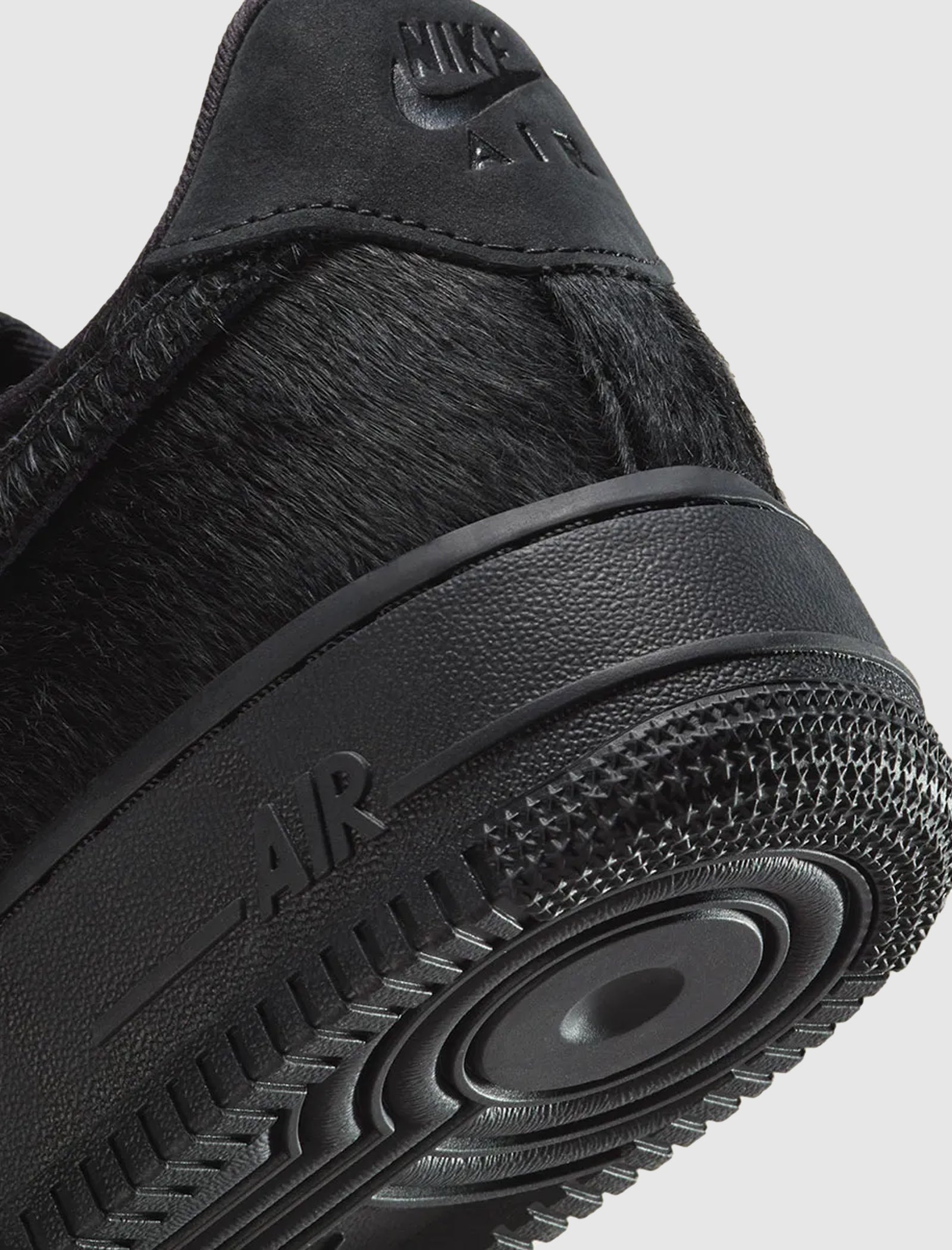 WOMEN'S AIR FORCE 1 '07 "BLACK/OFF NOIR"