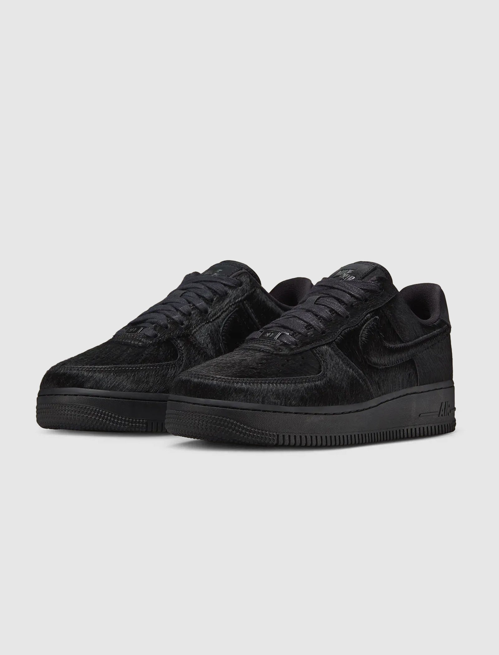 WOMEN'S AIR FORCE 1 '07 "BLACK/OFF NOIR"
