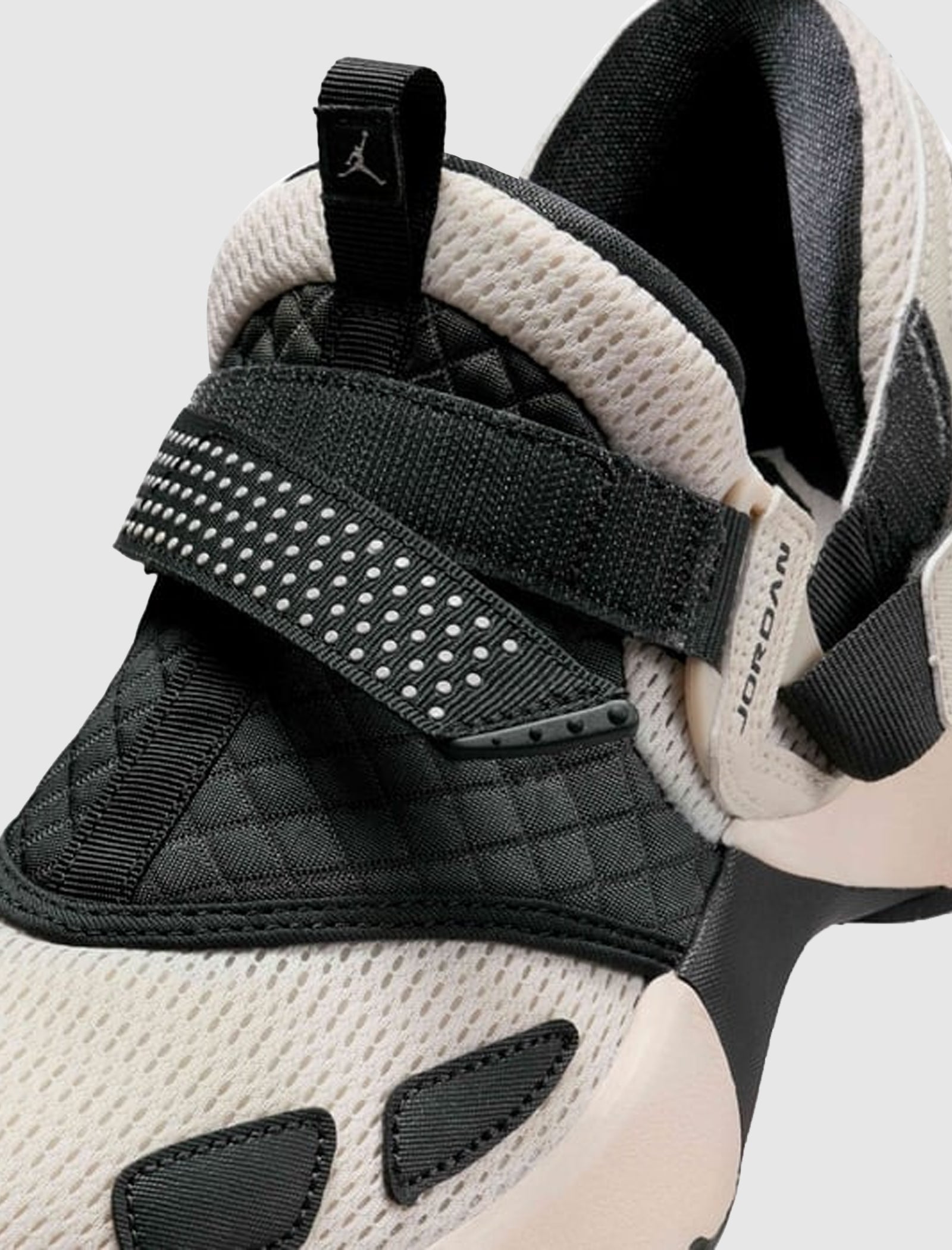 WOMEN'S TRUNNER LX  "LIGHT OREWOOD BROWN/ANTHRACITE"