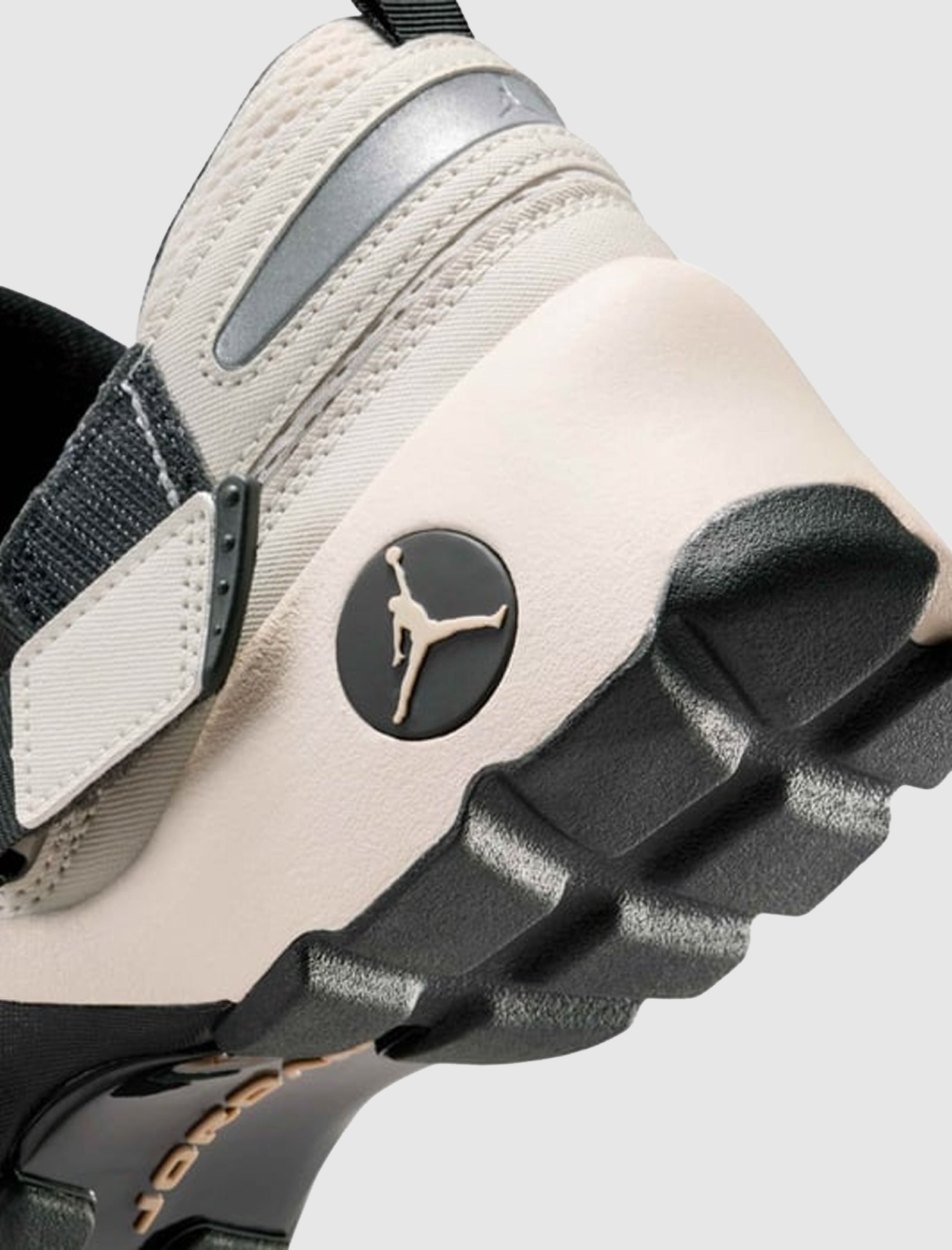 WOMEN'S TRUNNER LX  "LIGHT OREWOOD BROWN/ANTHRACITE"