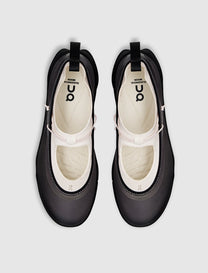 ZENDAYA X ON RUNNING CLOUDNOVA MOON SHOE