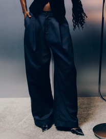 SINGLE PLEAT TROUSER